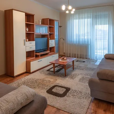 Smaragd Lakasapartman * Nagykanizsa